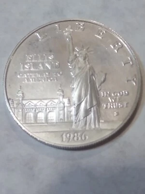 1986 S Ellis Island Statue Liberty 90% Proof Silver US Dollar Coin - UNC - Image 1 of 4