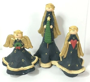 Arte Popular Ángel Figura Trío Azul Marino Dorado Árbol de Navidad Corazón Corona - Imagen 1 de 12