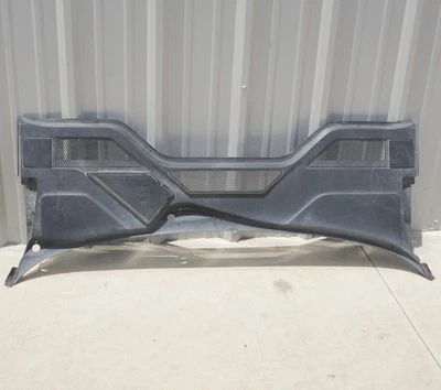 2011 - 2018 Audi A8 Quattro Windshield Wiper Cowl Panel Grille Cover OEM - Imagem 1 de 4