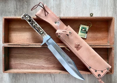 Vintage PUMA 1971 6376 Big Bowie Knife Stag Handle W/Sheath & Display Box - Image 1 of 4