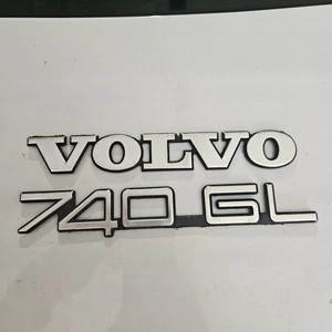 VOLVO 740 GL WAGON DECK LID EMBLEM LOGO BADGE SIGN SYMBOL OEM  - Picture 1 of 2