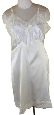 1930S DRESS SLIP IVORY SATIN WIDE LACE BIAS CUT SZ 44 RIBBON LACE BUST PLUS SIZE - Image 1 of 4