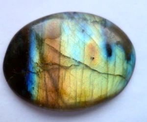 prächtiger Labradorit Cabochon, 37,79 Karat, ca. 25,09 x 33,87mm, X133 - Bild 1 von 2