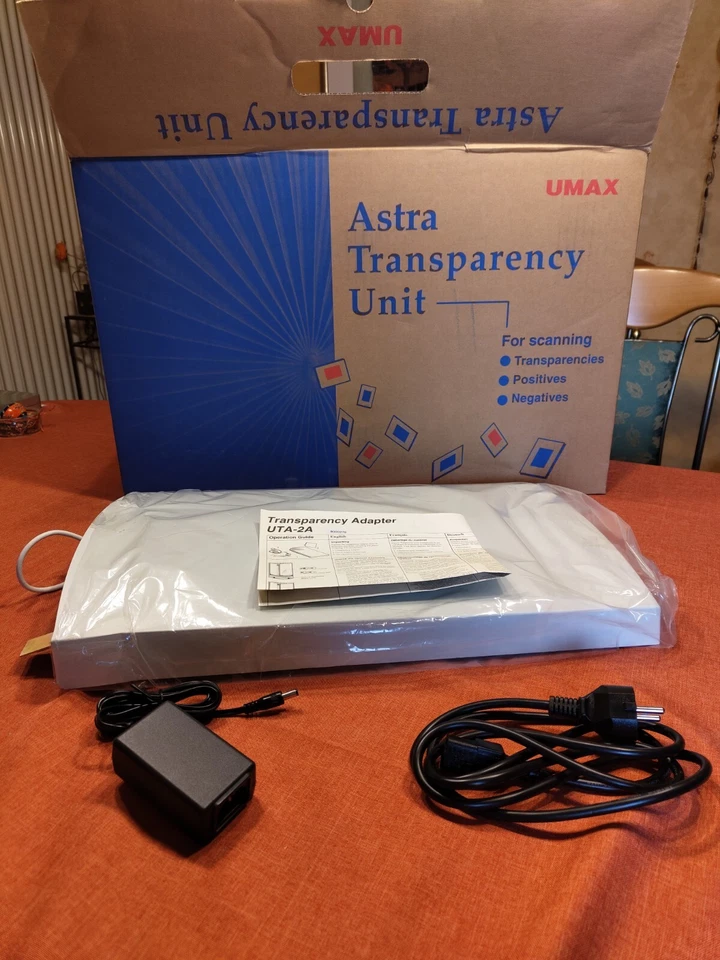 Umax Astra transperency unit Scanning positives negative scanner - Bild 1 von 4