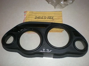 New NOS Genuine Kawasaki Upper Gauge Cover ZX6 25023-1201 - Picture 1 of 1