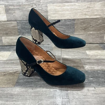 Chie Mihara Vache Heels Women's US 9.5 EU 39 Holly Green Velvet Snake Mary Janes - Image 1 of 4