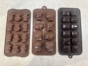 3 Silicone Molds Robots, Animals, Rubies - Picture 1 of 8