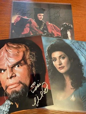 Star Trek Next Generation Autographed Photo LOT Marina Sirtis DORN De Lancie - Image 1 of 4