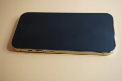 Apple iPhone 14 Pro 512 GB - Dorado - SOLO PARA SALVAMENTO/PIEZAS/DESMONTAJE Foto 1 de 2