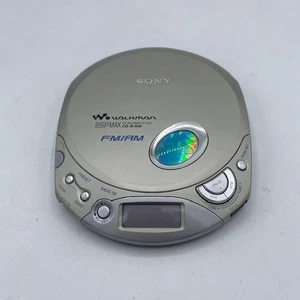 Sony Walkman D-F200 ESP MAX Silver Portable AM FM Radio CD Compact Disc Player - Foto 1 di 4