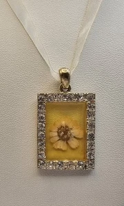 Blume in Harz mit Kristall Steinen Rahmen Anhänger Halskette  - Bild 1 von 9