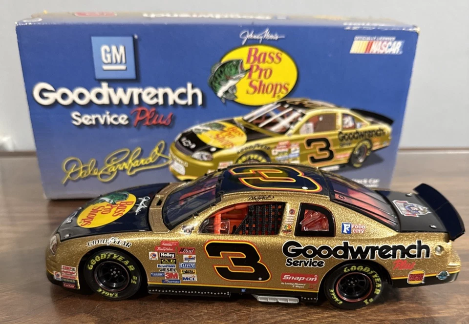 Bajo Dale Earnhardt Sr. #3 Pro Shops Monte Carlo 1:24 - 1998 Action Platinum Foto 1 de 4