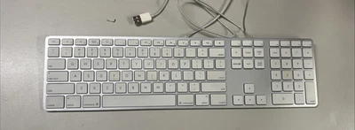 Apple A1243 Wired USB Keyboard for iMac Mac Mini Mac Pro w/Keypad - Image 1 of 2
