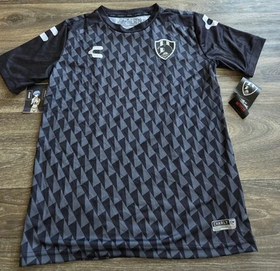 Nueva con etiquetas Camiseta de fútbol Charly Club de Cuervos 2019 Temporada 4 Juvenil Niños Talla XL Foto 1 de 4