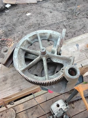 Dobladora de tubos práctica vintage (falta mango) Foto 1 de 3