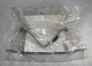 Tubo sfiato nuovo OEM originale GM / General Motors 12676884 - Foto 1 di 4
