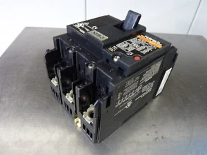 Disyuntor eléctrico Fuji EA103C NFB-3 75A (30459) - Imagen 1 de 8