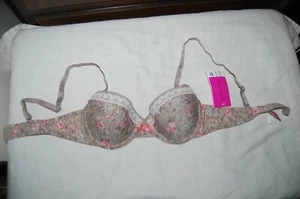 Passionata Charm Underwired T Shirt Bra Beige Floral Size UK 32B EUR 70B BNWT - Picture 1 of 2