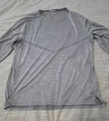 Nike Men MED Slim Fit ADV Run Division Long Sleeve Running Shirt CZ9048 085 $75 - Image 1 of 4