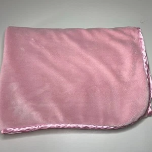 Brookstone SPA NAP Manta Rosa Tiro Viaje Tamaño Satinado Espalda 34x50 *LEER* - Imagen 1 de 12