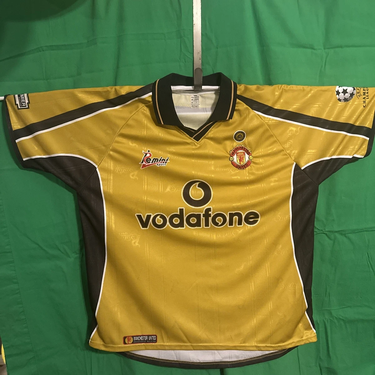 Manchester United Gold International Club Soccer Fan Apparel and