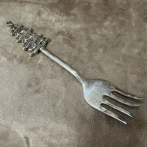 🎄International Silver Co. Christmas Tree Serving Fork Holiday Winter Party - Picture 1 of 7