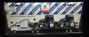 Vintage ERTL New Holland Equipment Hauling Set 3012-70E0 NIB 1995 8870 Tractor - Picture 1 of 9