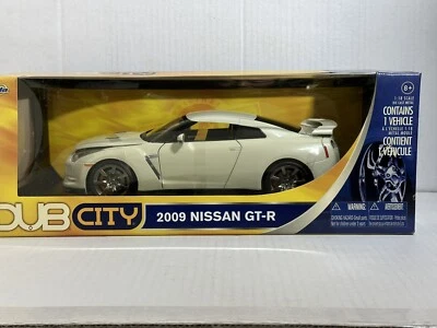 Nissan GT-R R35 2009 Jada Dub City blanco perla 1:18 coche modelo fundido a presión #30 Foto 1 de 4