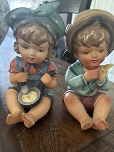 VINTAGE LIPPER AND MANN FARM BOY GIRL TWINS PIANO BABIES CERAMIC FIGURINES - Picture 1 of 4