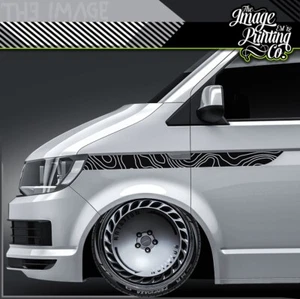 Kit Decalcomanie Vinile Ala Trasportatore - T4 T5 T6 - Adesivo Camper Topografico V12 - Foto 1 di 9