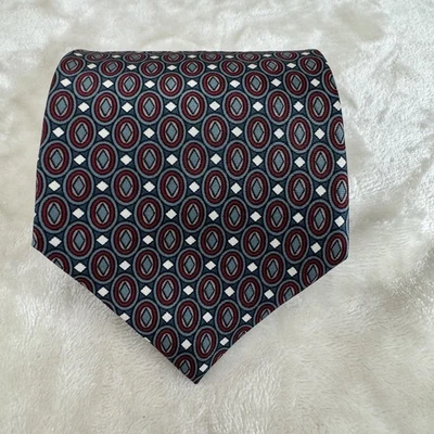 Corbata Halston III de seda para hombre EE. UU. acero azul, rojo, gris, blanco patrón geométrico Foto 1 de 4