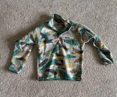 Patagonia Synchilla Snap-T Trout Tails Fish Fleece Pullover Men's Small - Image 1 of 4