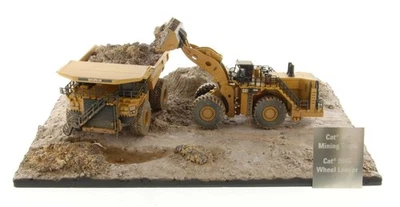DIECAST MASTERS, Set - Pala CATERPILLAR 994K con dumper CATERPILLAR 797, 1/12... - Immagine 1 di 4