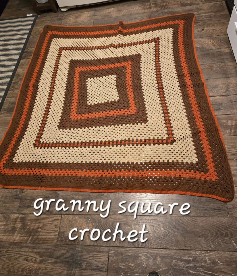 奶奶方形钩针方形棕色、米色和橙子毯 — 第 1/1 张图片