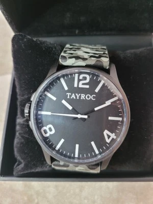 Nuevas etiquetas de reloj Tayroc para hombre todavía encendidas Foto 1 de 4