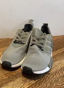 Men’s adidas 10 NMD R1 Trace Cargo Sneakers 2016 Olive Green - Picture 1 of 13