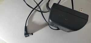 AC DC adapter DV-0751AS input AC 120 60Hz 16w output DC 7.5v 1A - Picture 1 of 3