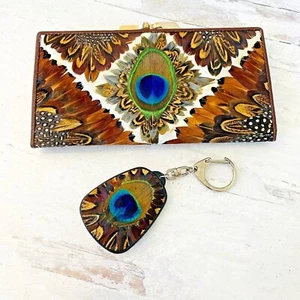 Vintage Peacock Feather Clutch Wallet Purse and Keychain Set by Lee Sands Taiwan - Picture 1 of 12