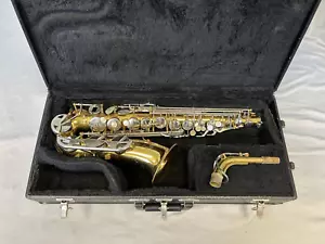 SOLID QUALITY CONN 20M ALTO SAXOPHONE + CASE - Picture 1 of 13