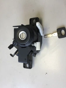 Mercedes R129 SL320 1x Cerradura Tapa Trasera y 1x Llave Manual 1997 - Imagen 1 de 6