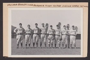 1930's Pittsburgh Pirates ARKY VAUGHAN ++  Vintage Baseball Photo  - Picture 1 of 2