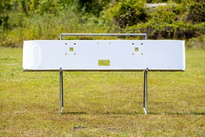 Parachoques cromado International 9900 i/iX 18" con extremos enrollados, placas de respaldo EE. UU. Foto 1 de 4