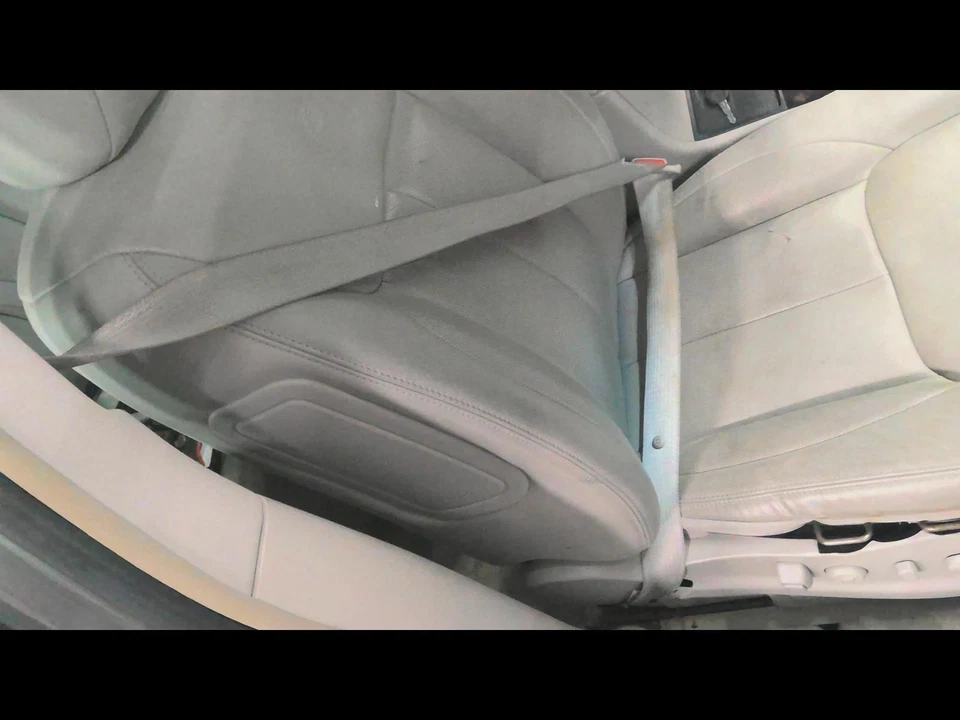 Used Front Right Seat Belt Front fits: 2008 Cadillac Dts bucket passenger retrac Foto 1 de 4