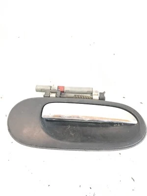 Manija puerta trasera derecha exterior Nissan Almera N16 Ca830613 original 2003 Foto 1 de 4