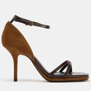 ZARA NUOVA CON ETICHETTE 2025. SANDALI TACCO ALTO MARRONI NERI PLATEAU EDIZIONE LIMITATA. 1353/610 - Foto 1 di 5