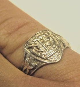 STERLING SILVER NORSE VIKING CELTIC LONGBOW SHIELD RING SIZE Q - Picture 1 of 2