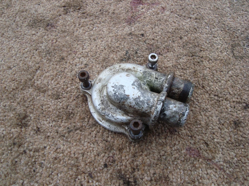 2002 YAMAHA AEROX 50 YQ50 SCOOTER TAMPA BOMBA DE ÁGUA - Imagem 1 de 4