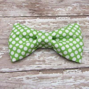 Green Polka Dot Pet Bow Tie or Sailor Bow-4 Sizes Available - Picture 1 of 6