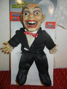 BÖSE SPRECHENDE BAUCHREDNERPUPPE PUPPE SPUKSPIELZEUG HALLOWEEN HORROR DISPLAY PROP - Bild 1 von 3