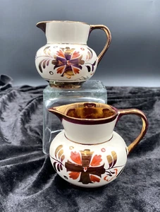 Pair - MCM Gray's Pottery (Old Castle) Jugs (England), Bronze Lustre Pattern - Picture 1 of 12